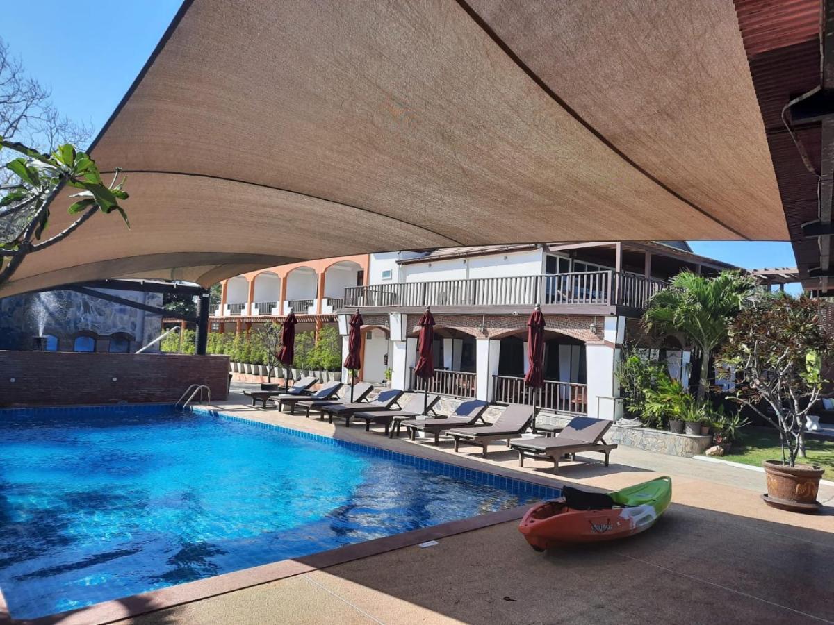 Palm Beach Resort Pran Buri Exterior foto